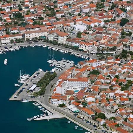 T&r Apartamento Vela Luka